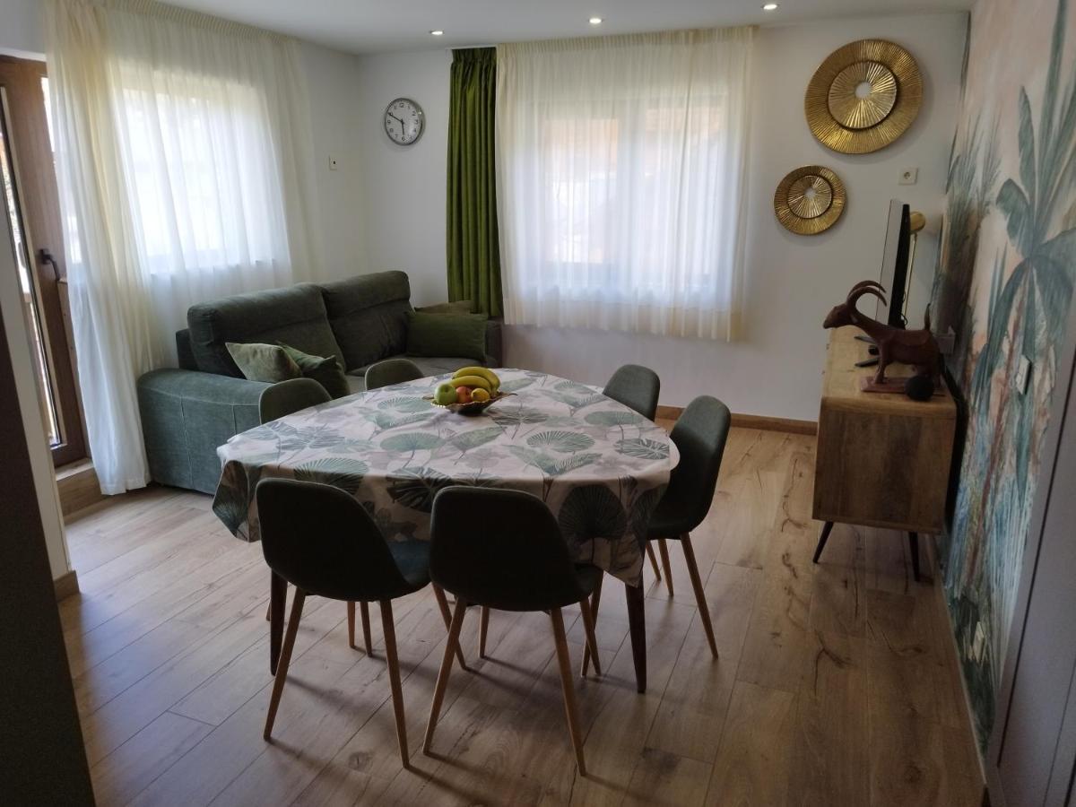 סולדאו Apartamento Valle De Incles Orenetes Wifi Y Parking Gratuito מראה חיצוני תמונה